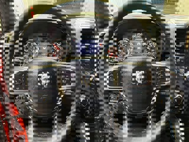 Used 2025 RAM 1500 Lone Star image 32