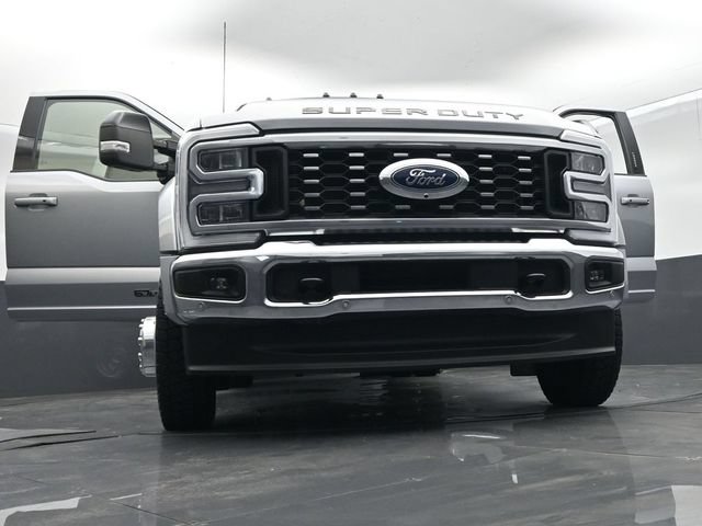 Certified 2024 Ford F450 Lariat w/ Lariat Ultimate Package AWD/4WD image 75