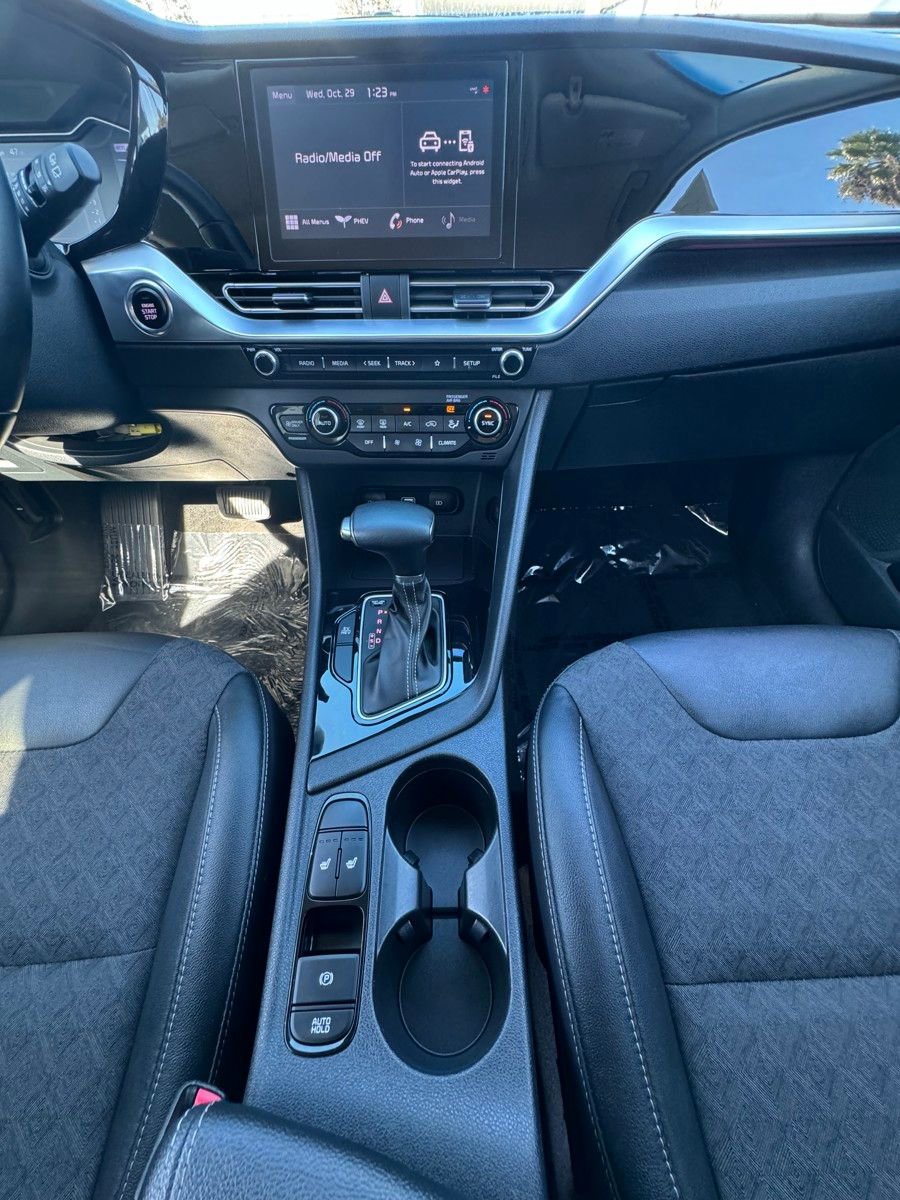 Used 2022 Kia Niro EX image 19