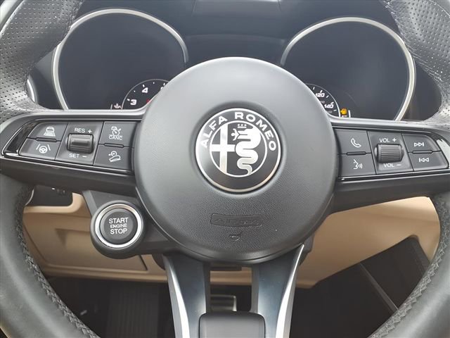 Used 2023 Alfa Romeo Stelvio Ti Lusso w/ Quick Order Package 22X Lusso image 9