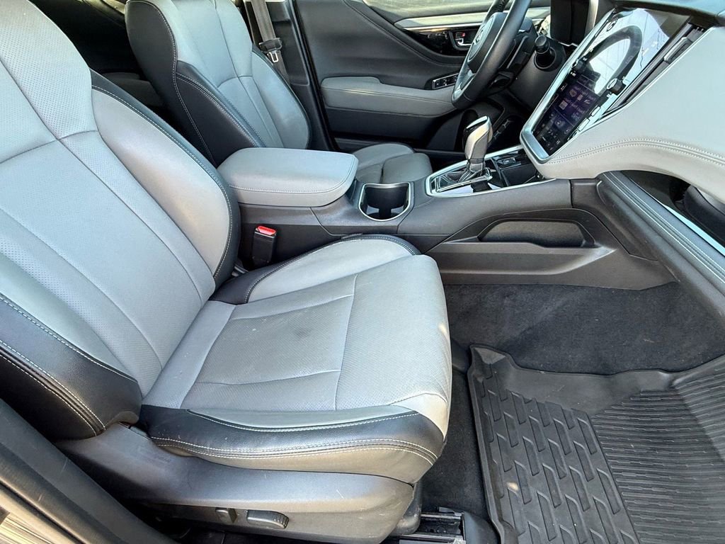 Used 2022 Subaru Outback Limited image 10