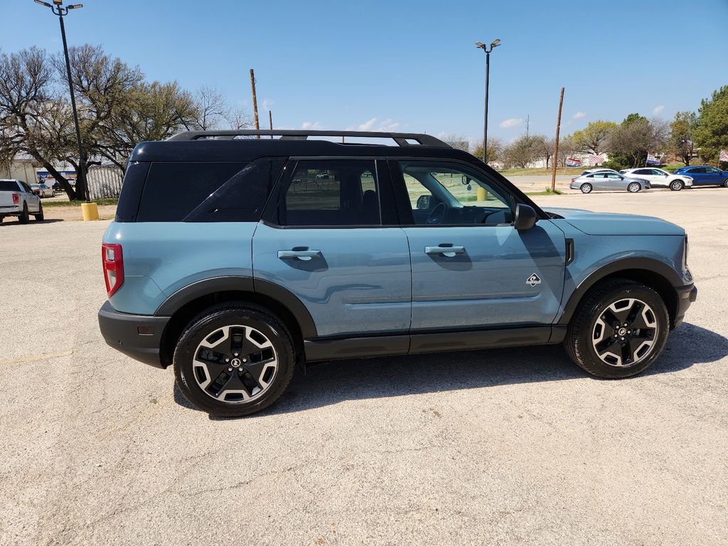 Used 2023 Ford Bronco Sport Outer Banks w/ Tech Package image 12