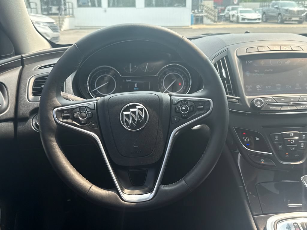 Used 2017 Buick Regal Premium w/ Experience Buick Package AWD/4WD image 10