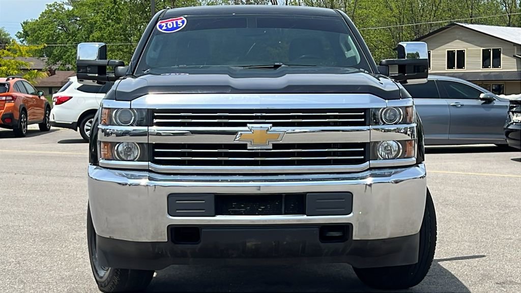 Used 2015 Chevrolet Silverado 3500 W/T AWD/4WD image 3