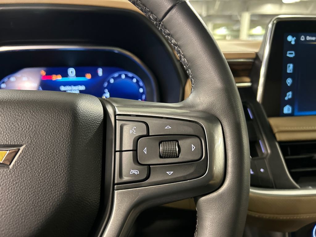 Used 2023 Chevrolet Tahoe Premier AWD/4WD image 14