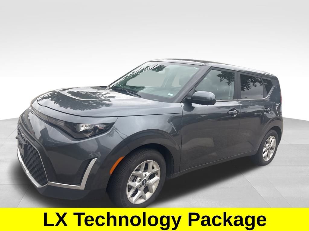 Certified 2023 Kia Soul LX w/ Option Group 015 image 4