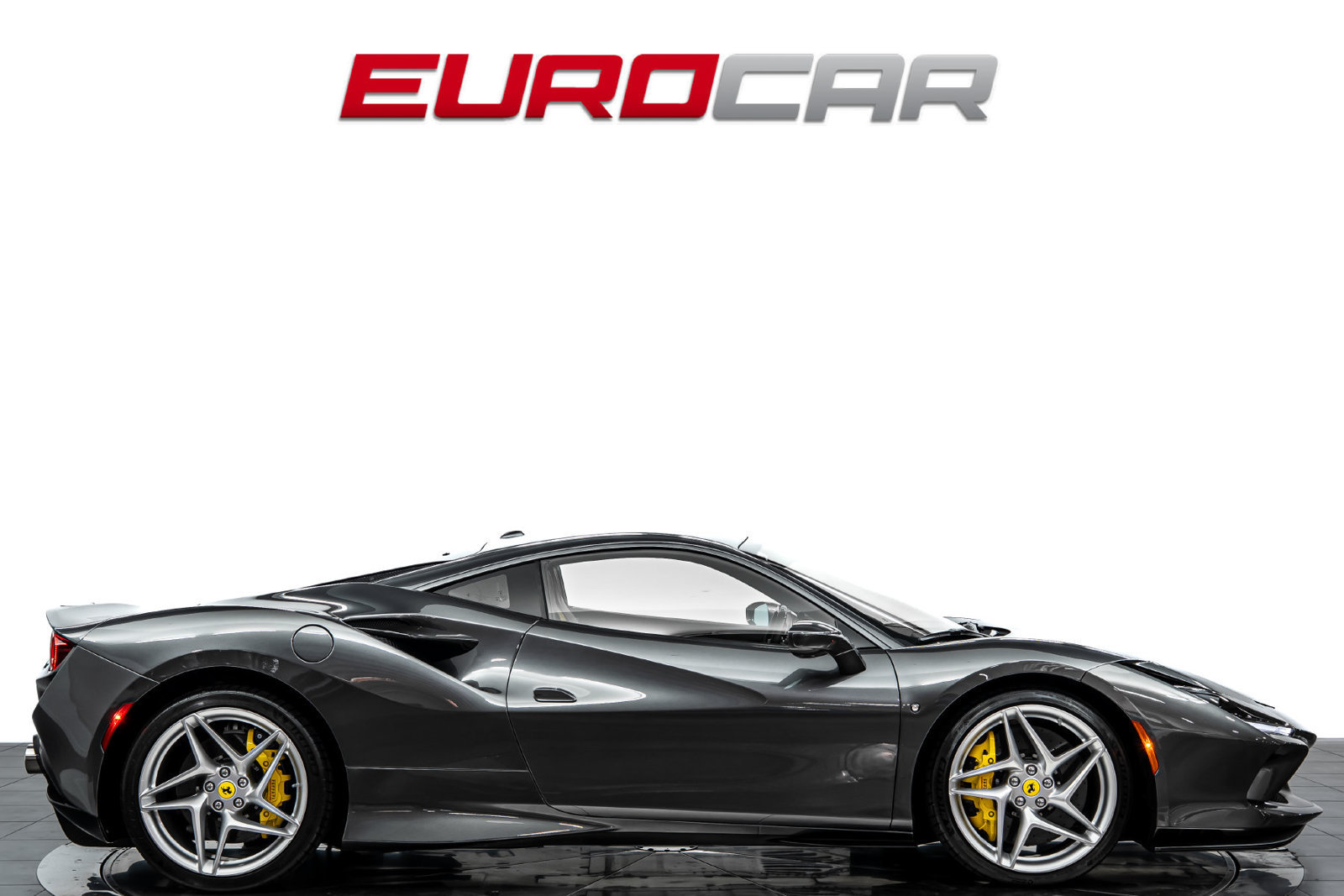 Used 2021 Ferrari F8 Tributo RWD image 6