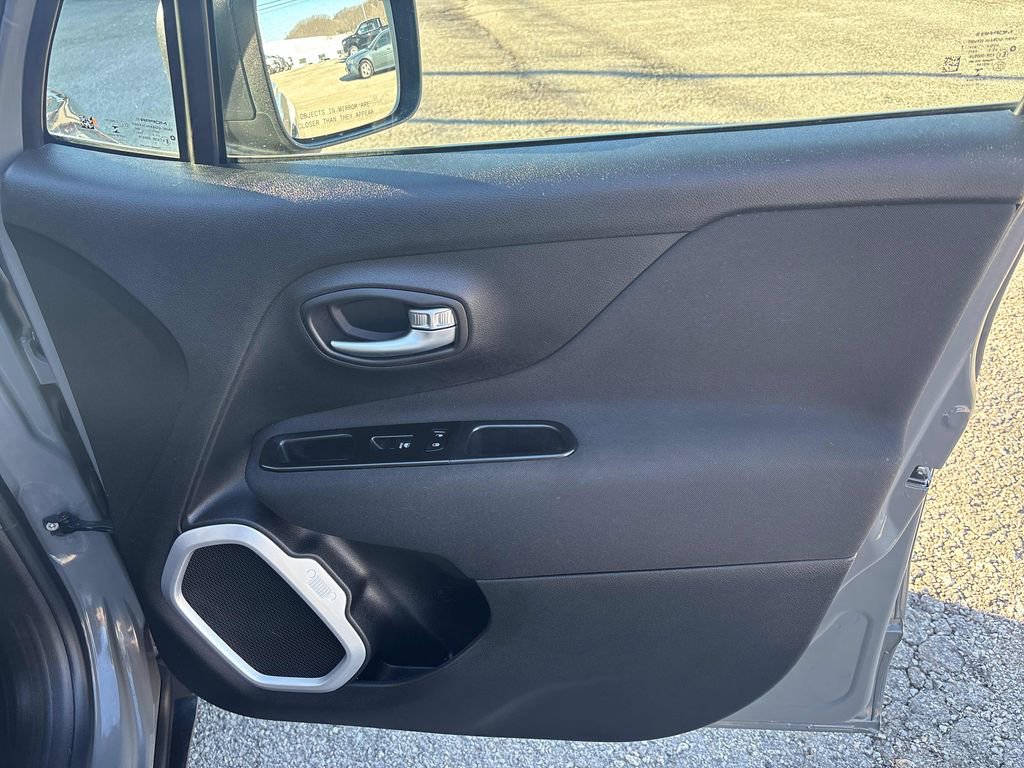 Used 2021 Jeep Renegade Sport w/ Sport Appearance Group image 29