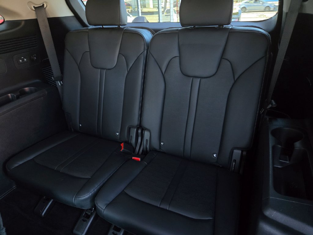 Used 2025 Kia Sorento EX w/ EX Panoramic Sunroof Package FWD image 14