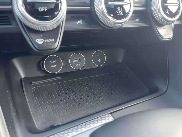 Used 2023 Genesis G70 2.0T w/ Sport Prestige Package image 29