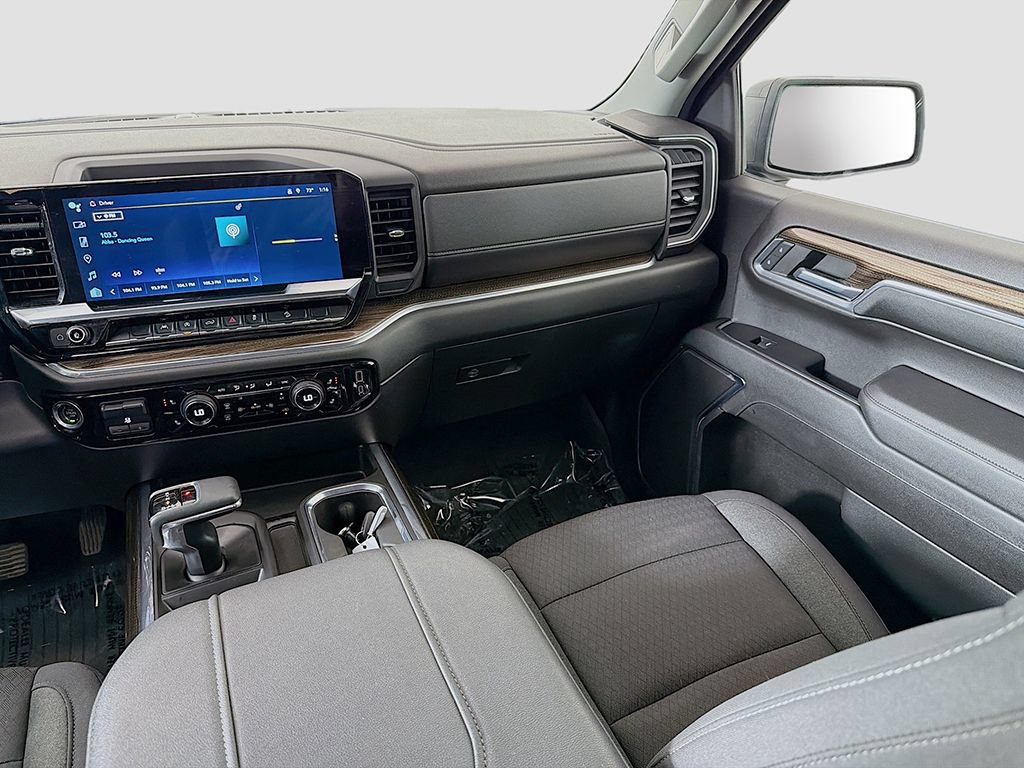 Used 2023 Chevrolet Silverado 1500 RST AWD/4WD image 23