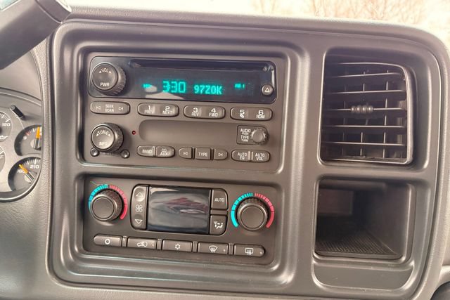 Used 2006 Chevrolet Silverado 2500 4x4 Crew Cab image 32