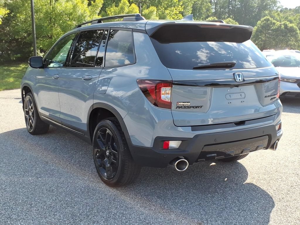 Used 2024 Honda Passport Black Edition image 7