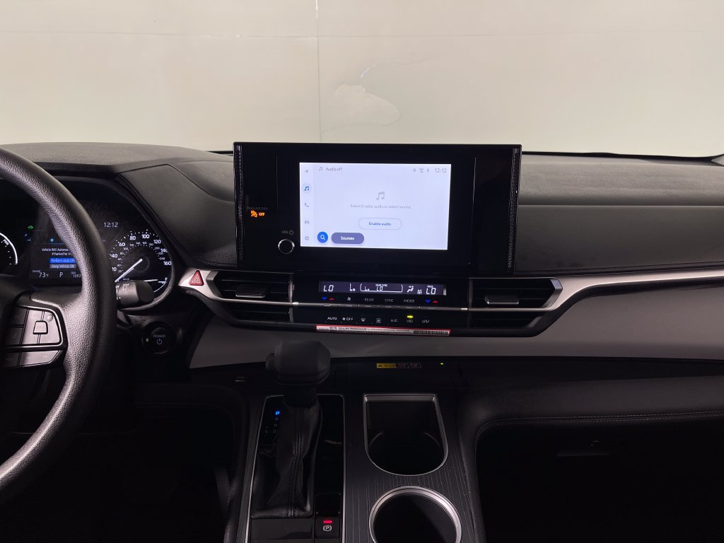 Certified 2026 Toyota Sienna LE FWD image 15