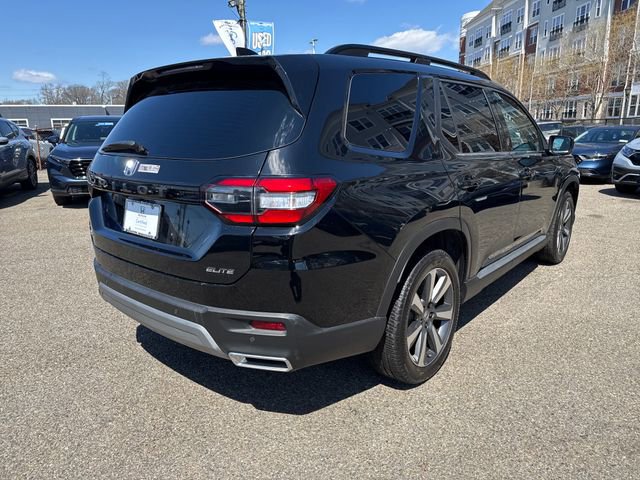 Used 2025 Honda Pilot Elite image 17