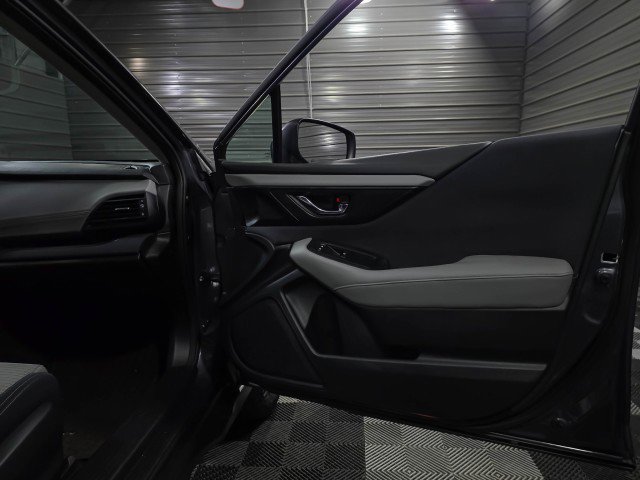 Used 2023 Subaru Outback Premium image 30