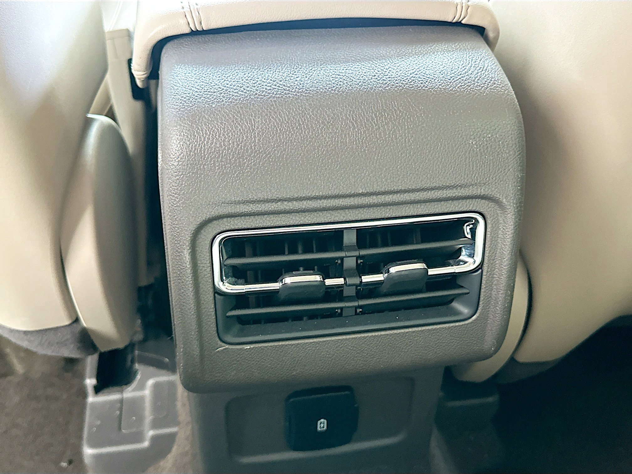 Used 2021 Lincoln Corsair FWD image 24