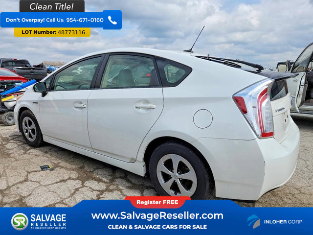 Used 2013 Toyota Prius Four w/ Deluxe Solar Roof Pkg FWD image 3