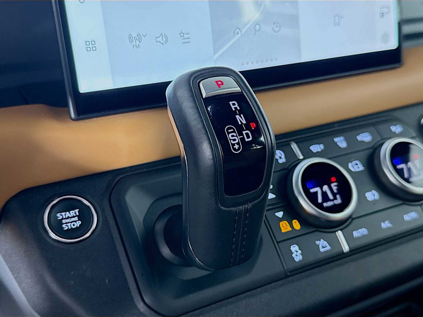 Used 2024 Land Rover Defender 110 X image 17