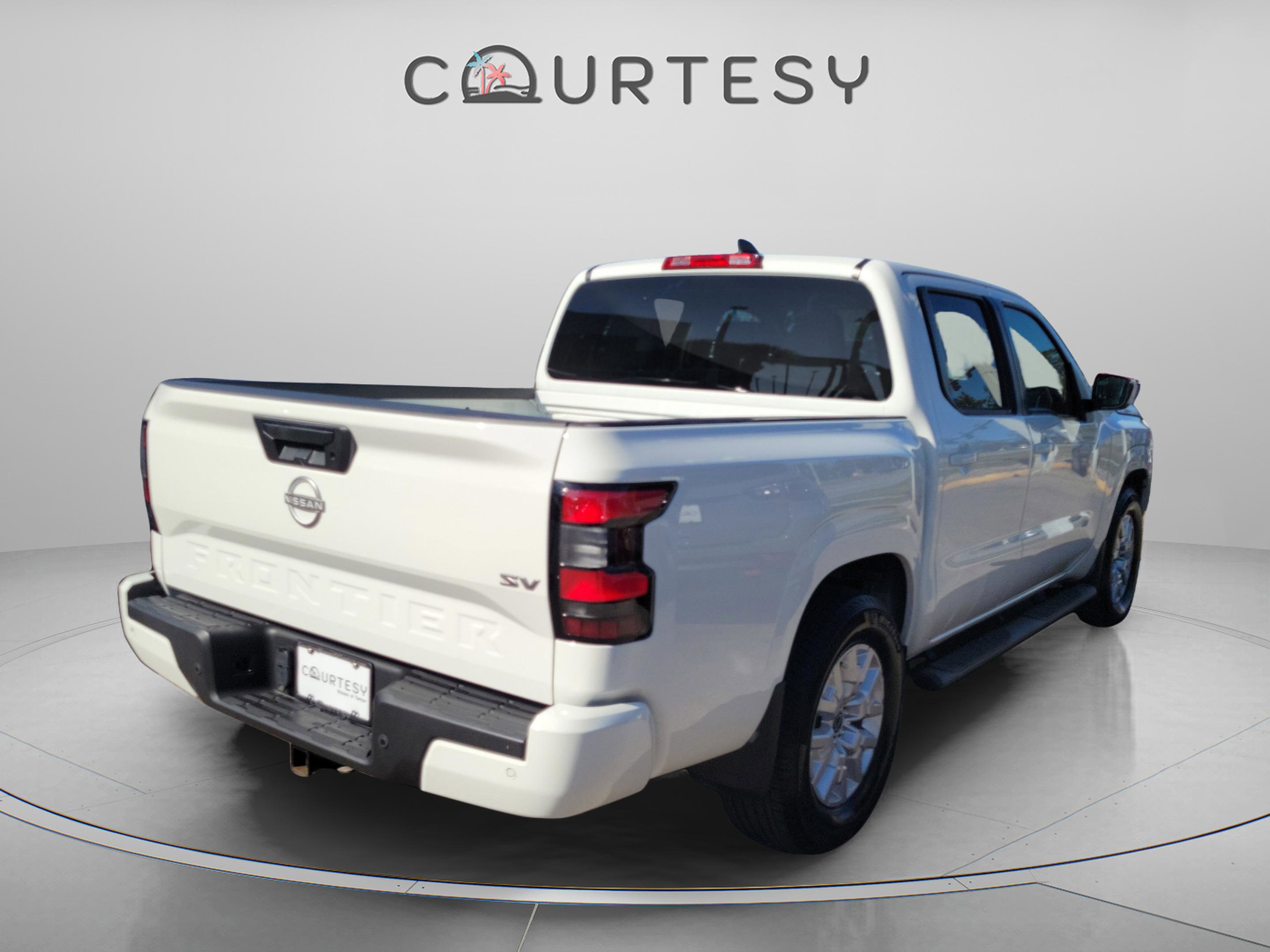 Certified 2023 Nissan Frontier SV w/ Technology Package image 6