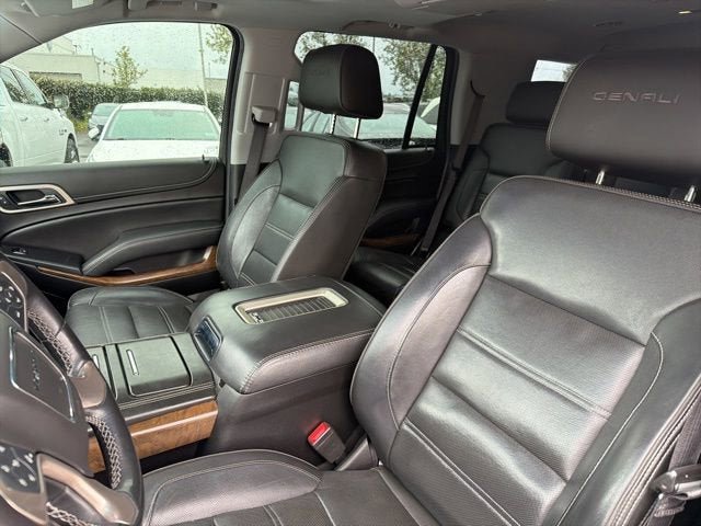 Used 2019 GMC Yukon Denali w/ Denali Ultimate Package AWD/4WD image 12