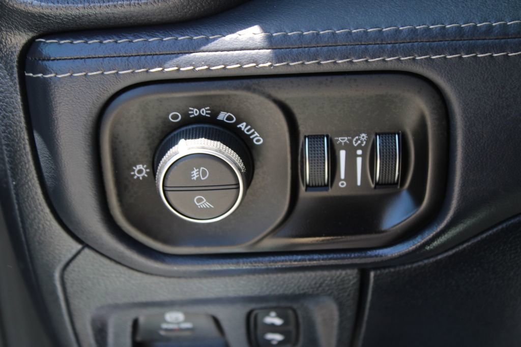 Used 2021 RAM 1500 Limited AWD/4WD image 30