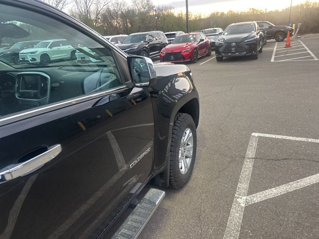 Used 2015 Chevrolet Colorado LT w/ Luxury Package image 17