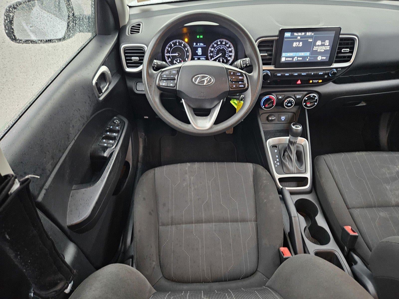 Used 2021 Hyundai Venue SE FWD image 10
