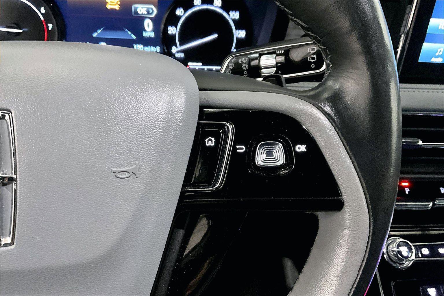 Used 2021 Lincoln Corsair AWD w/ Equipment Group 101A image 18