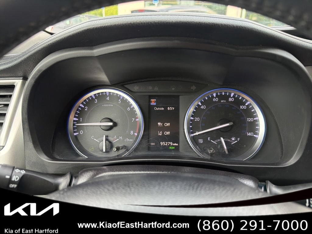 Used 2019 Toyota Highlander SE AWD/4WD image 32