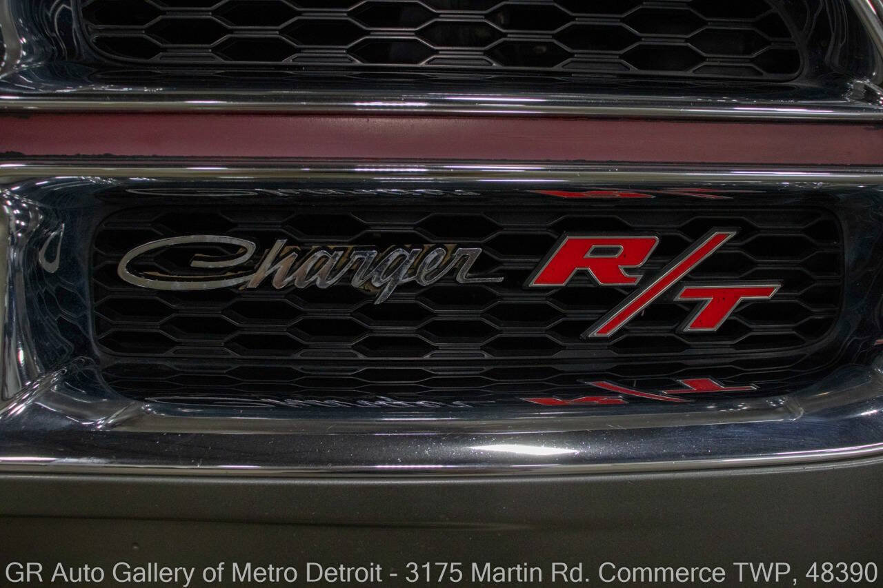 Used 2011 Dodge Charger R/T RWD image 31