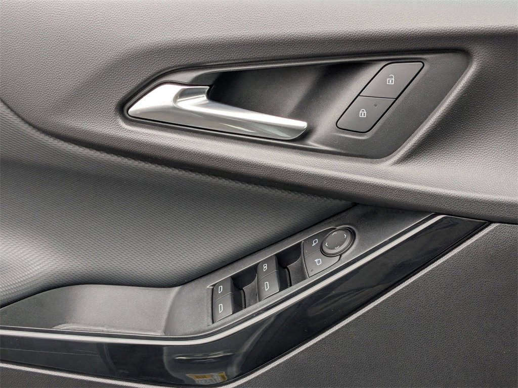 Used 2025 Chevrolet Equinox LT image 14