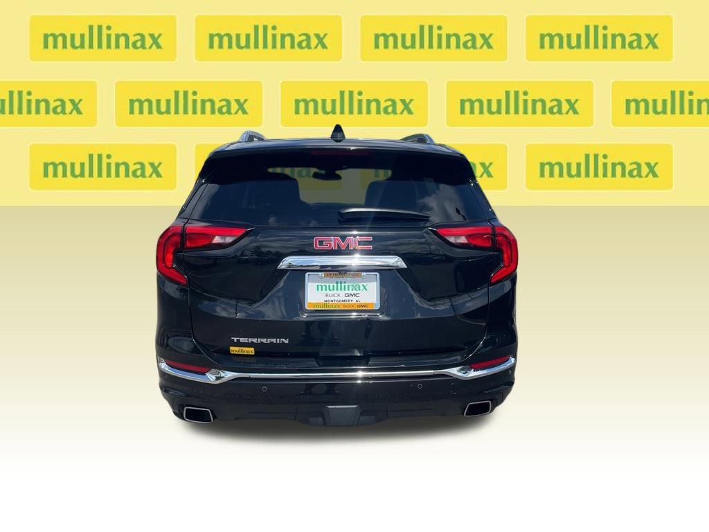 Used 2020 GMC Terrain Denali w/ Denali Premium Package FWD image 9