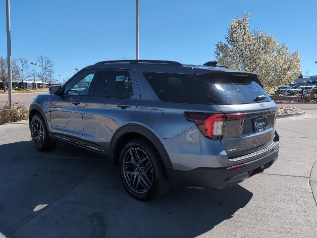 Used 2025 Ford Explorer ST-Line w/ ST-Line Street Pack image 5