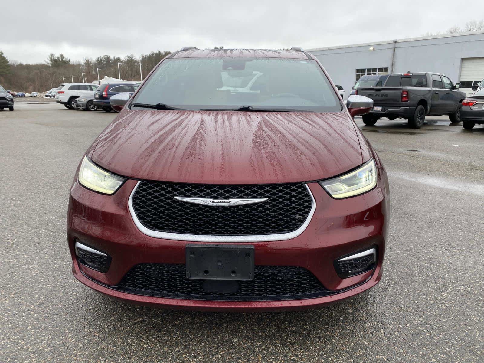 Certified 2022 Chrysler Pacifica Pinnacle image 11