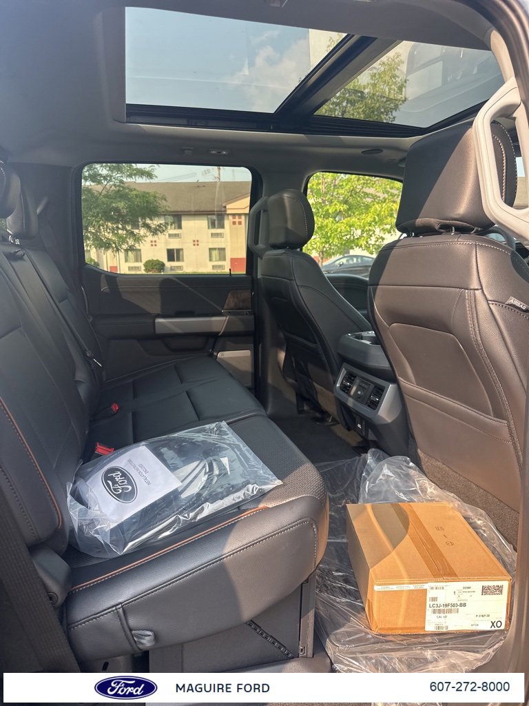 New 2025 Ford F250 Lariat w/ Lariat Ultimate Package image 12