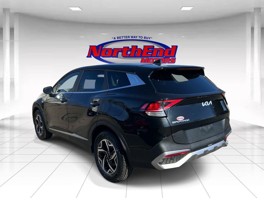 Used 2024 Kia Sportage LX image 5