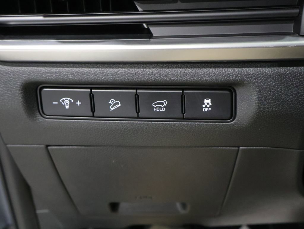 Used 2025 Kia Telluride S image 31