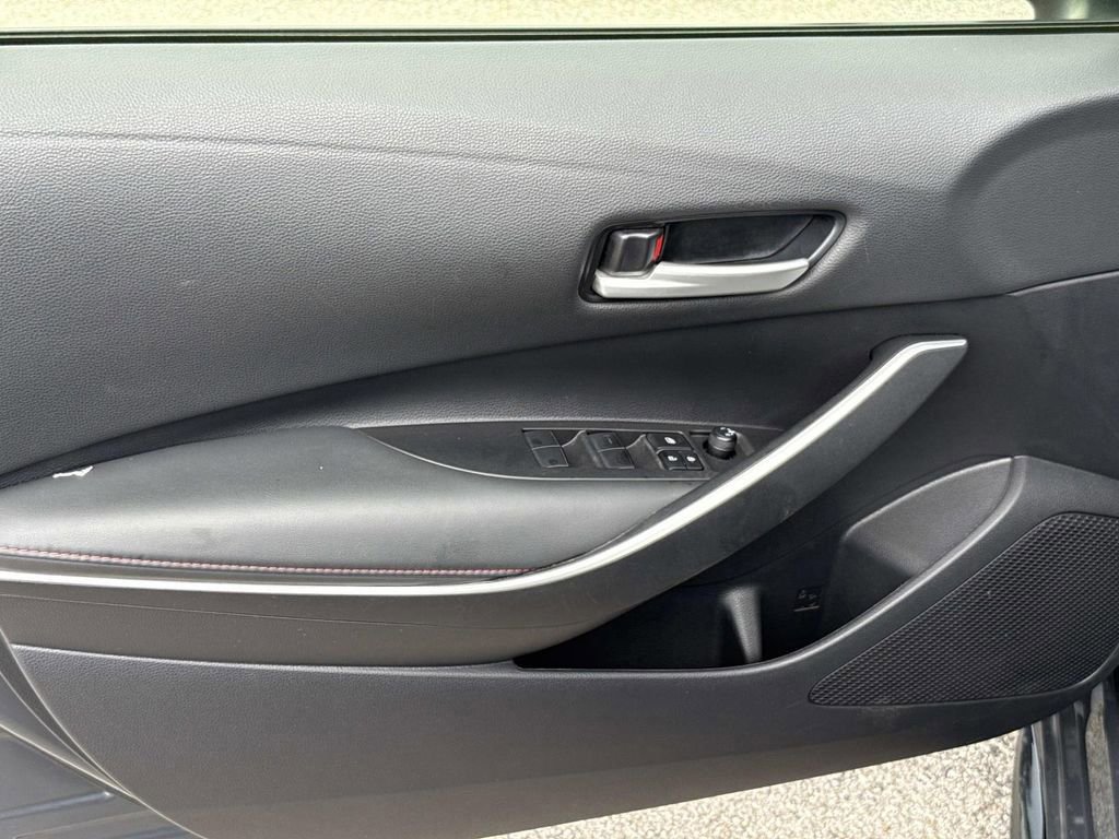 Used 2024 Toyota Corolla SE image 9