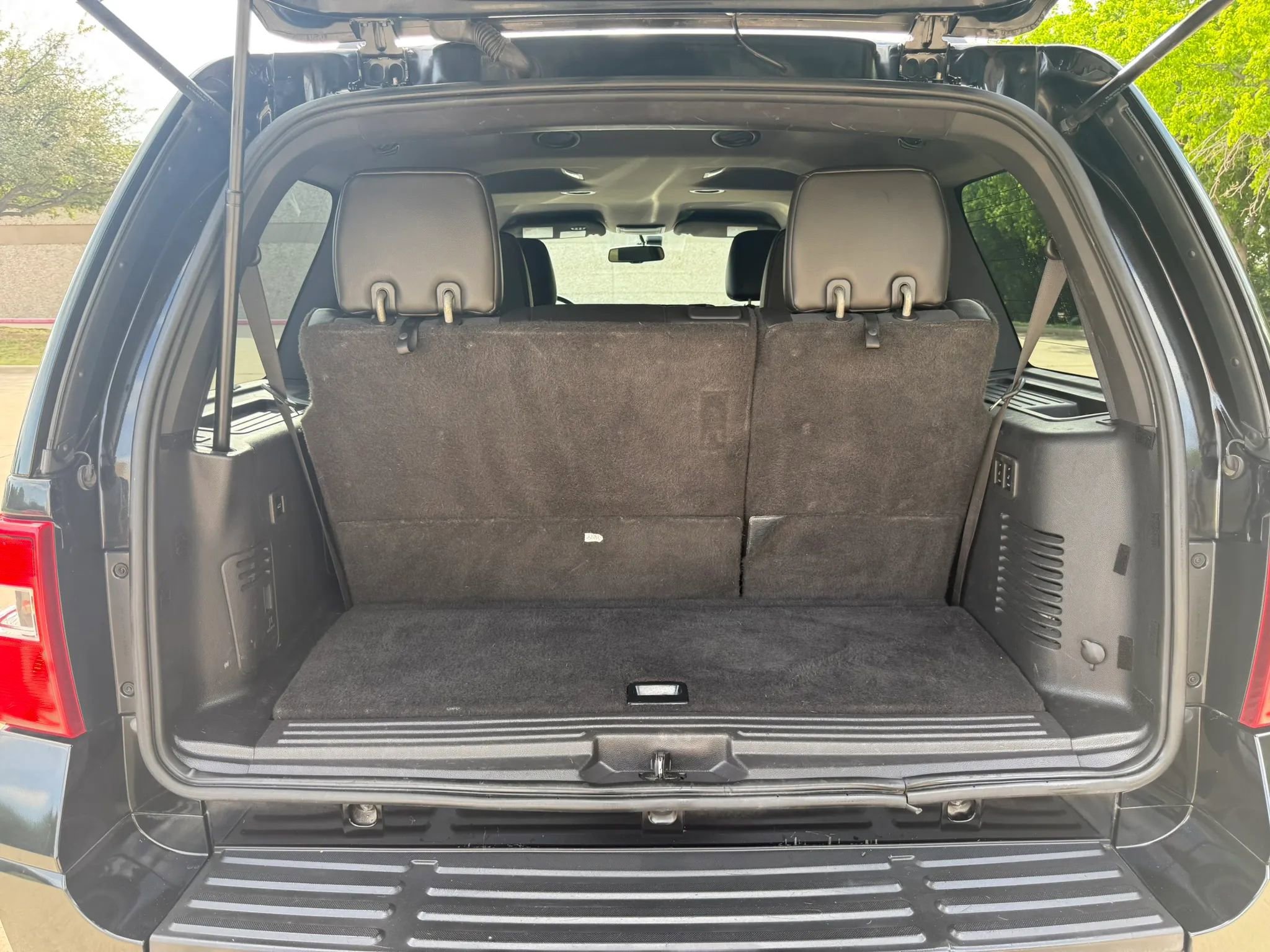 Used 2014 Ford Expedition Limited image 5