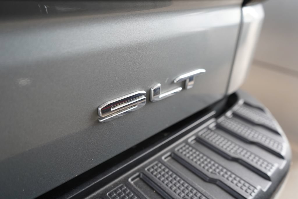 Used 2024 GMC Sierra 1500 SLT RWD image 8