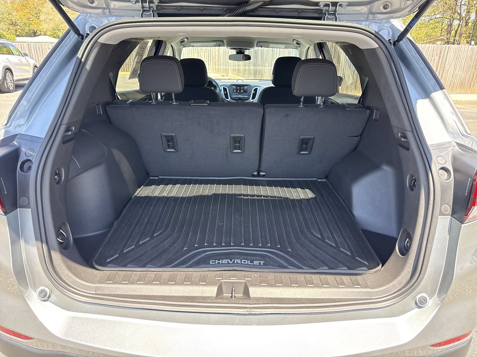Used 2023 Chevrolet Equinox LS w/ LS Convenience Package FWD image 27