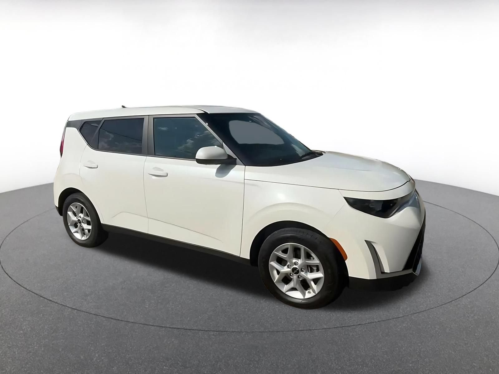 Used 2025 Kia Soul LX w/ LX Technology Package FWD video 2