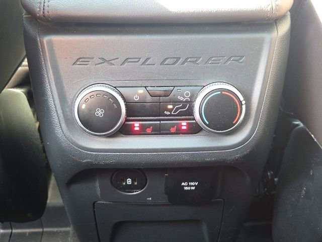 Used 2025 Ford Explorer Platinum w/ LUX Leather Package AWD/4WD image 22