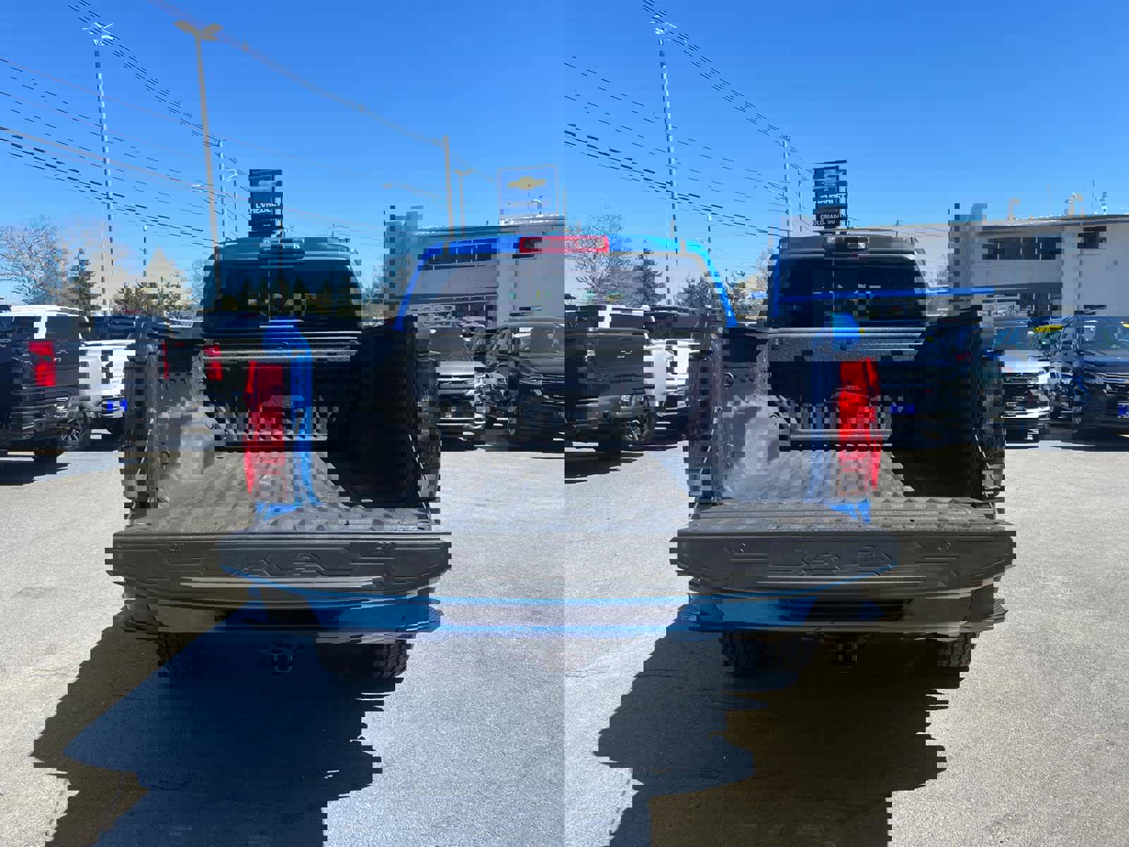 Certified 2023 Chevrolet Colorado LT w/ LT Convenience Package II AWD/4WD image 38