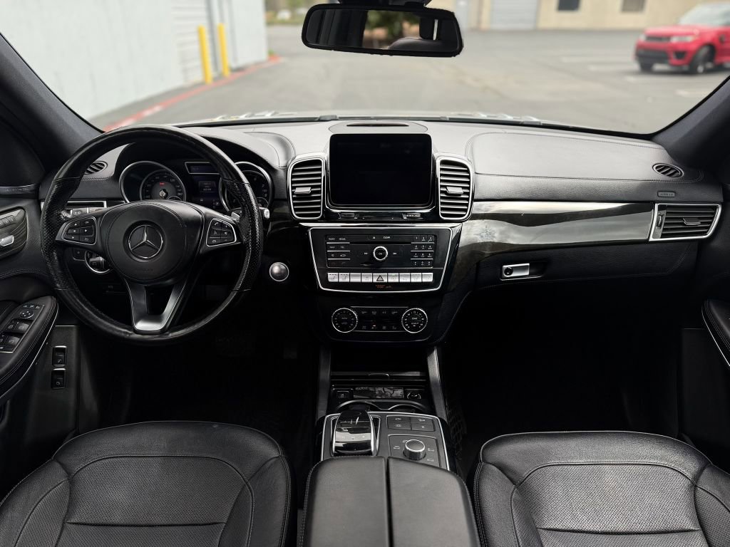 Used 2017 Mercedes-Benz GLS 550 4MATIC image 24