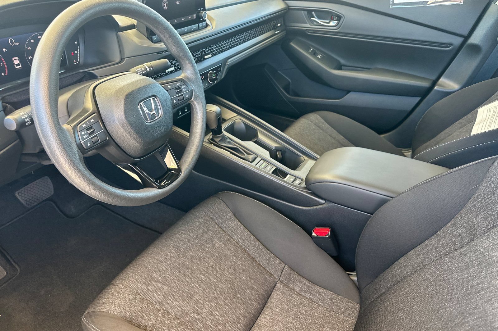 Certified 2025 Honda Accord SE image 10