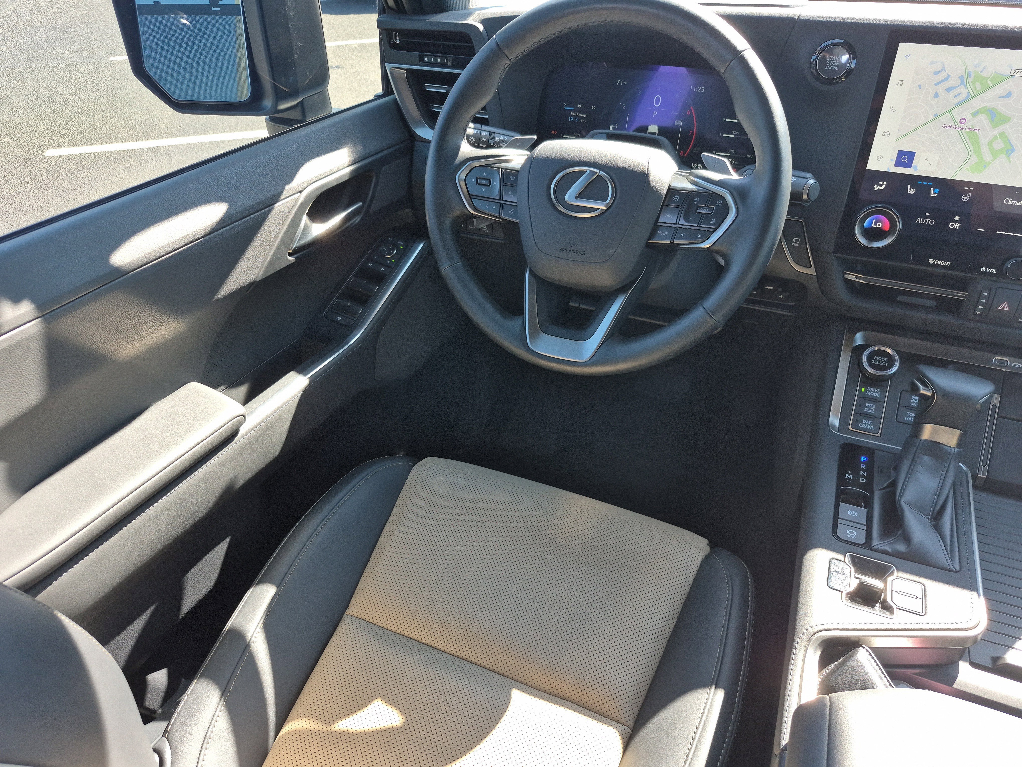 Used 2024 Lexus GX 550 AWD/4WD image 19