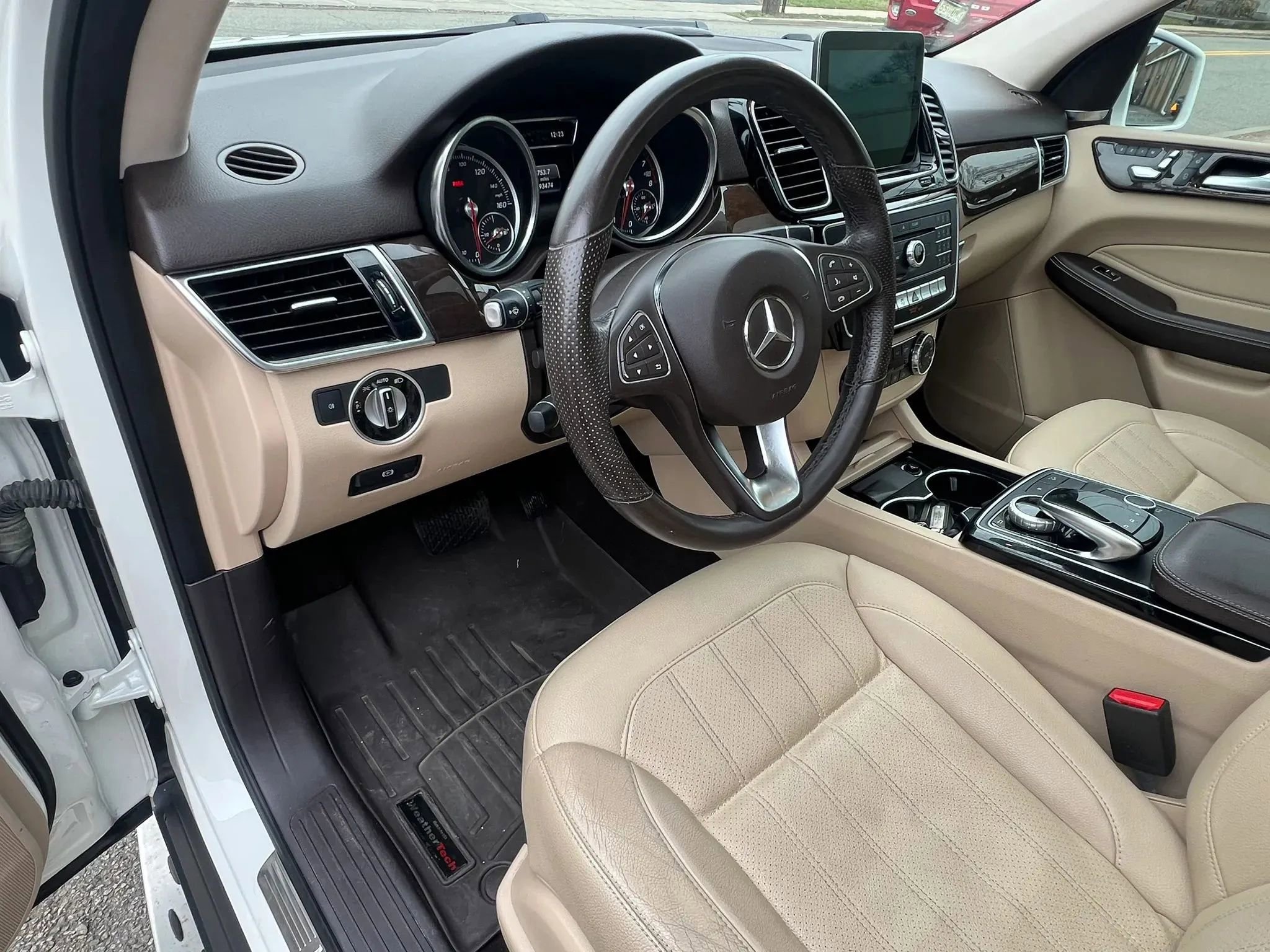 Used 2016 Mercedes-Benz GLE 350 4MATIC image 27