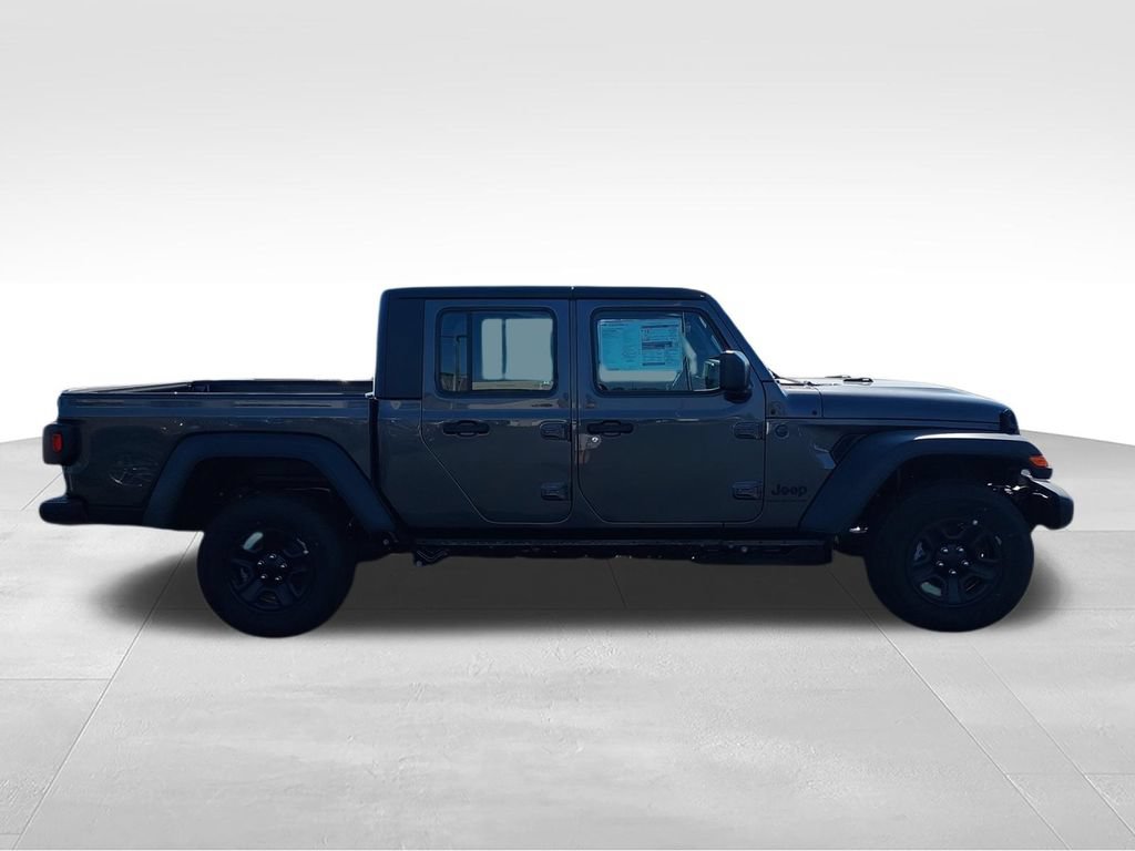 New 2026 Jeep Gladiator Sport AWD/4WD image 9
